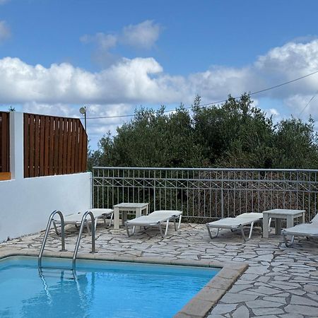 Regina Villa Фискардо Екстериор снимка
