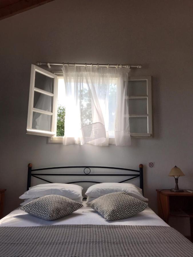Regina Villa Фискардо Екстериор снимка