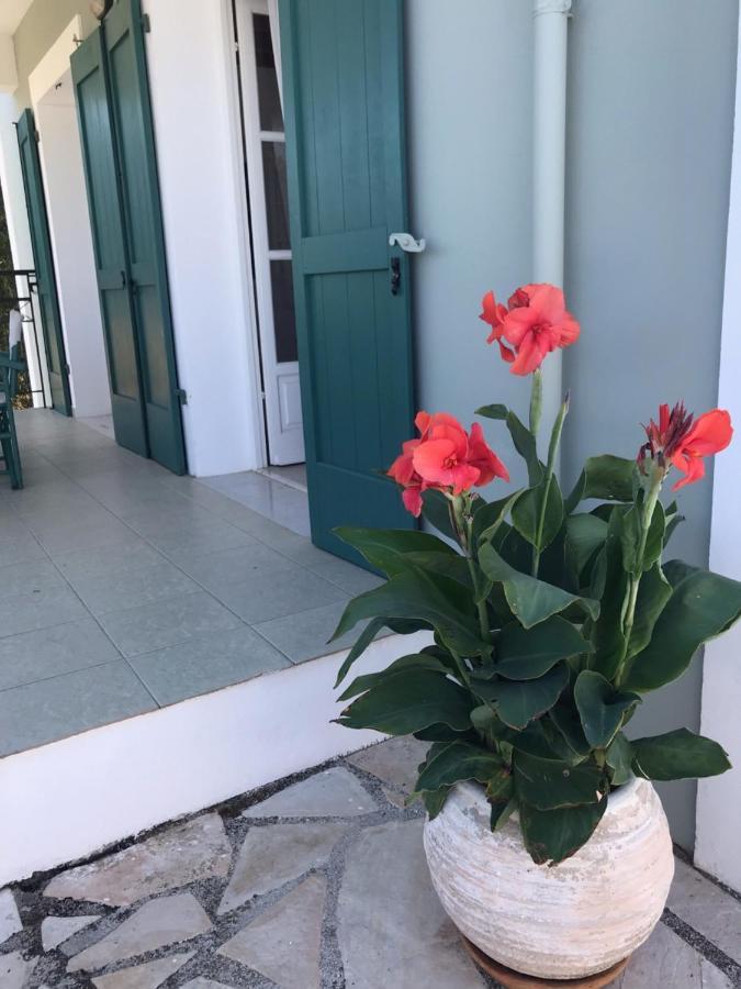 Regina Villa Фискардо Екстериор снимка