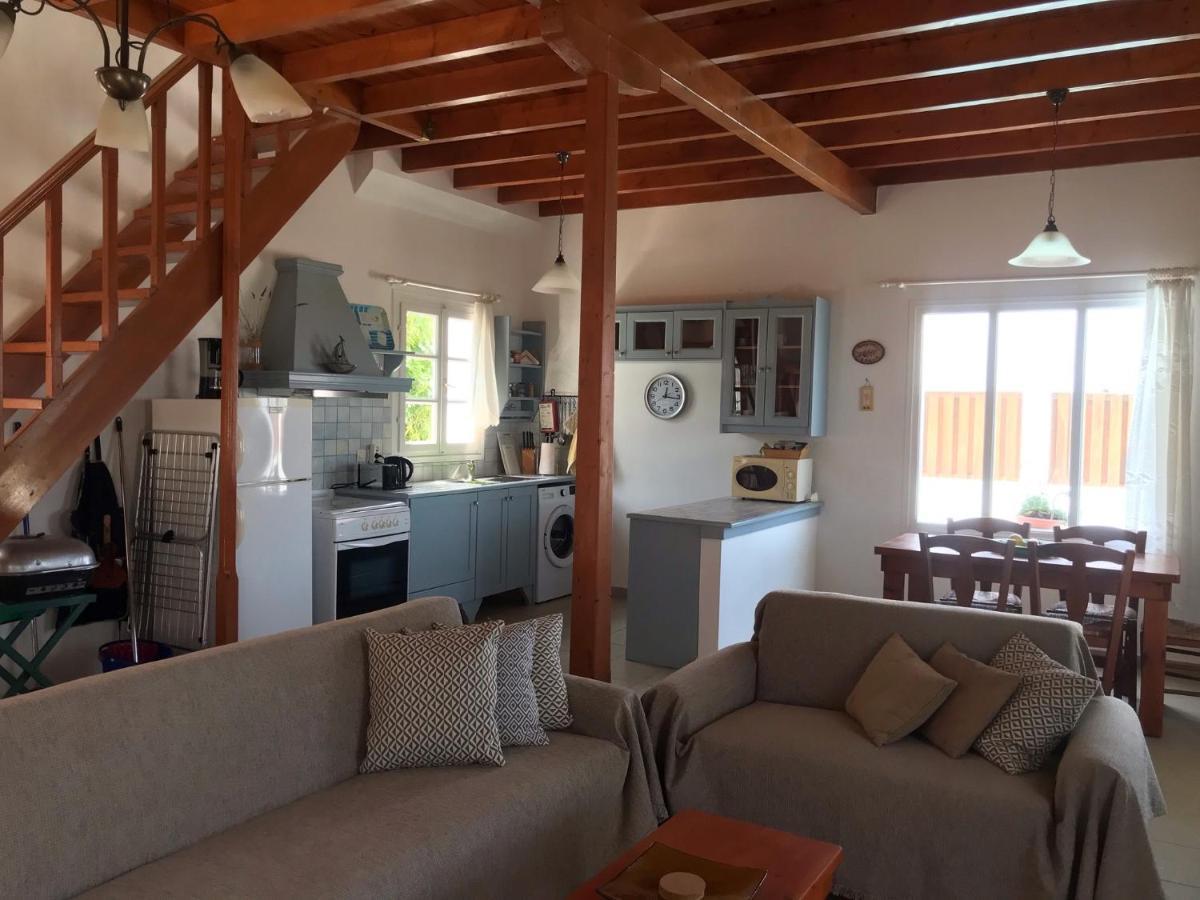 Regina Villa Фискардо Екстериор снимка